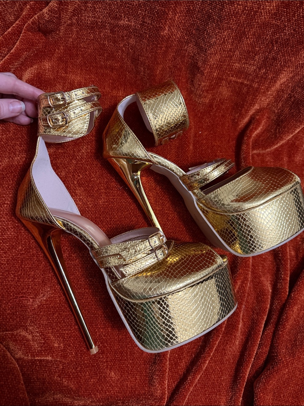 Gold Metallic Platform Ankle-Strap High Heels | 38 - Picture 4 of 12